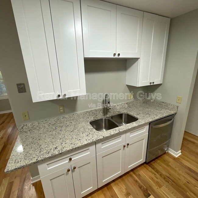 Building Photo - 8229 Halifax Ct N