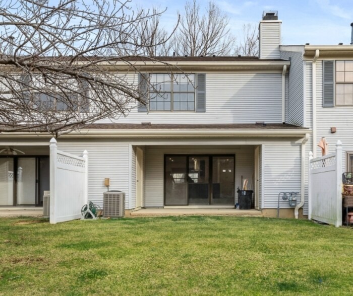 Building Photo - 243 Penns Way