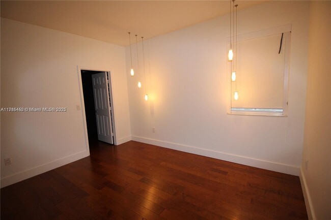 Building Photo - 10564 NW 70th Ln