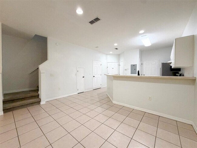 Building Photo - 13200 W Newberry Rd