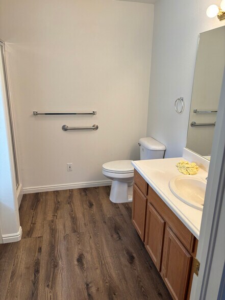 Building Photo - 19 E 400 S St