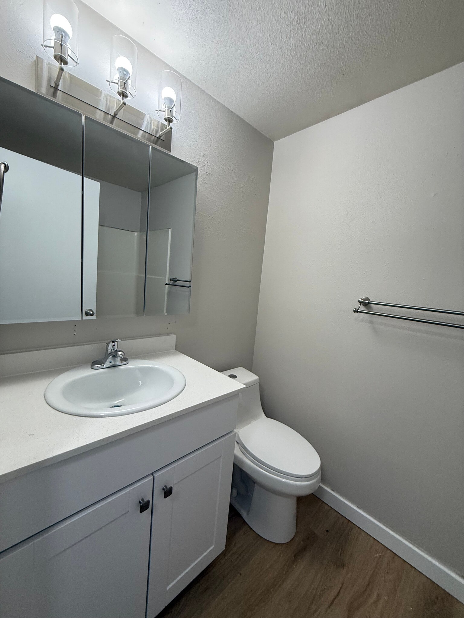 Building Photo - 5115 SW 62nd Ave