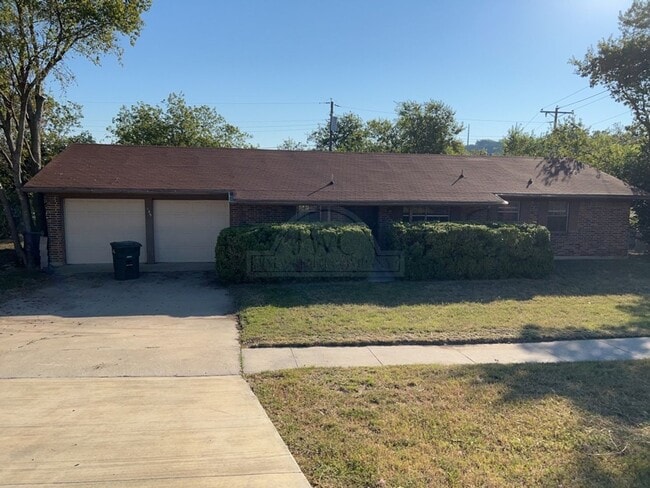 Primary Photo - 1605 S FM 116