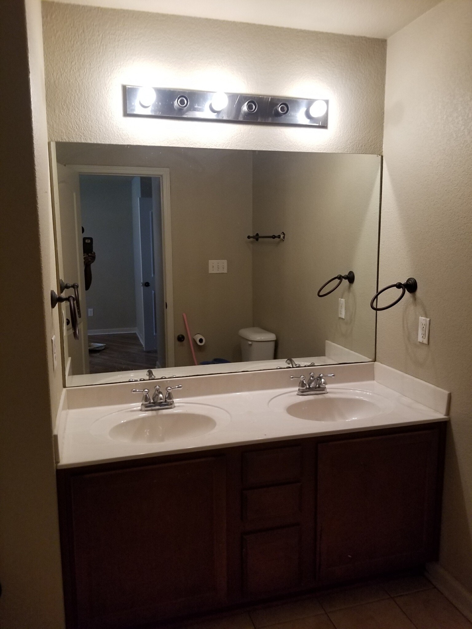 Master Bath - 14108 magnolia glenn