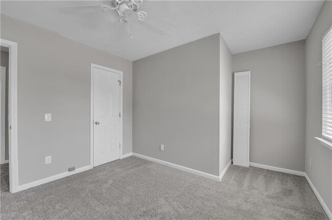 Building Photo - 4890 Evergreen Valley Way