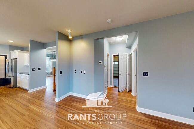 Building Photo - Updated Yelm Home with A/C, Bonus Room, and Fenced Yard!