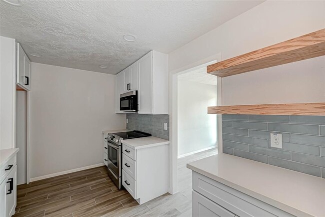 Building Photo - 2330 Grindstone Ln