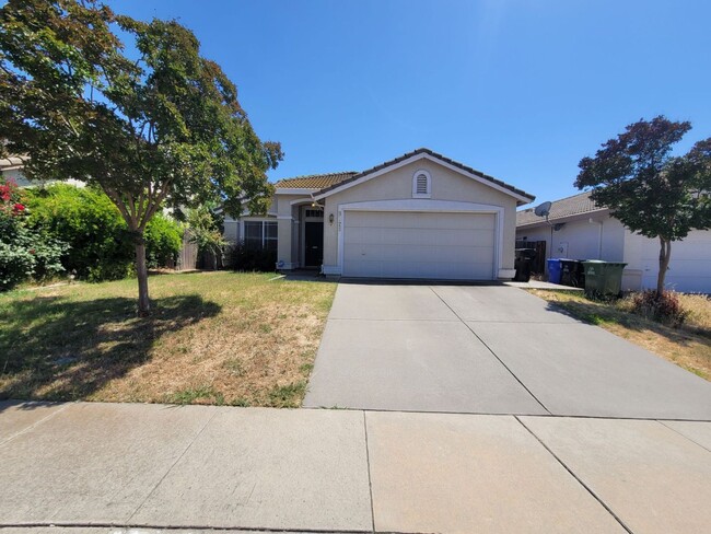 Building Photo - Elk Grove