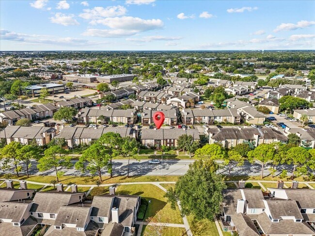 Building Photo - 1500 Bay Area Blvd