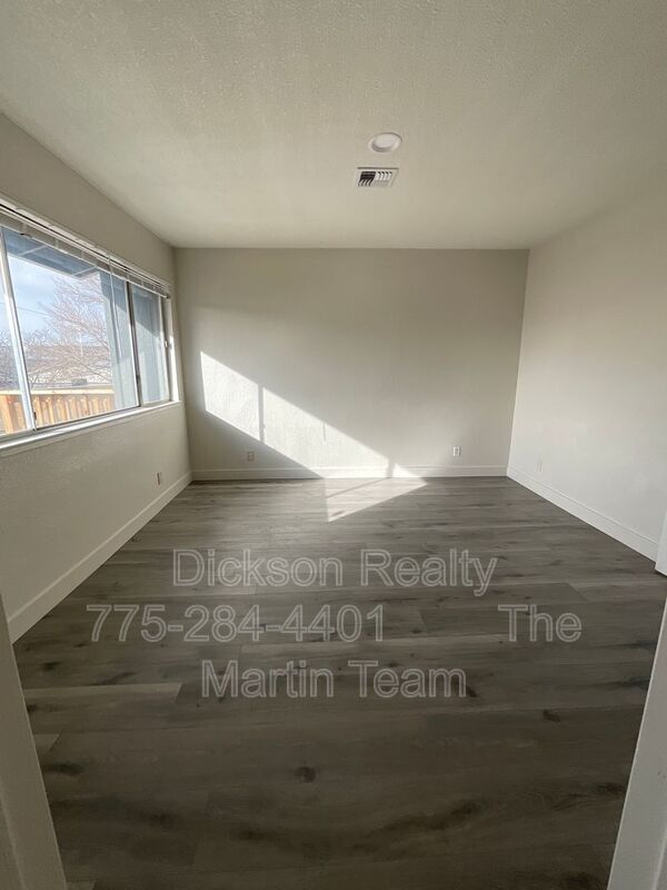 Building Photo - 1090 Barstow St