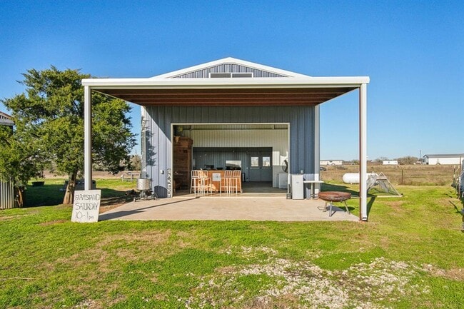 Building Photo - 2200 TX-21