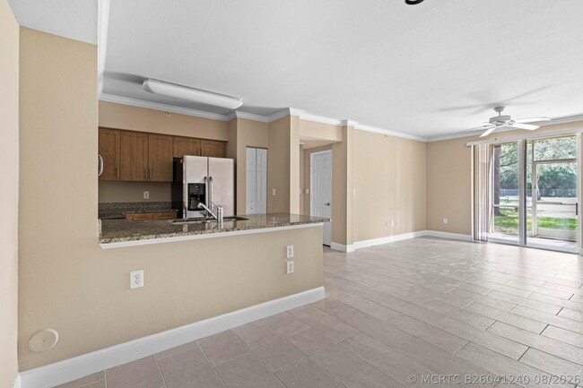 Building Photo - 6450 Emerald Dunes Dr