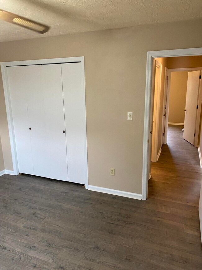 Building Photo - 3713 Hacker Ct