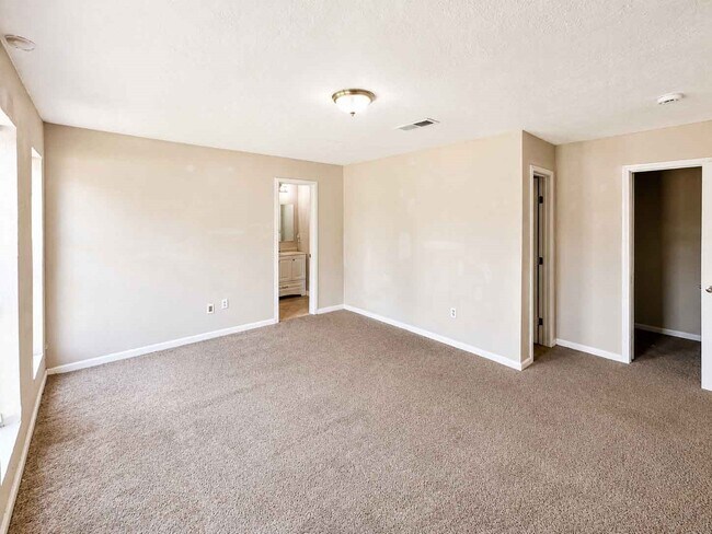 Building Photo - 8607 Sherrywood Dr