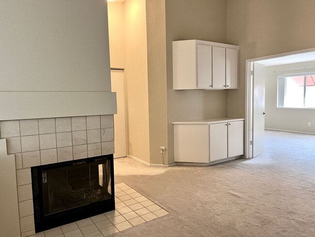 Building Photo - Working from home? This town home has a huge office area and large primary suite... plus a second...