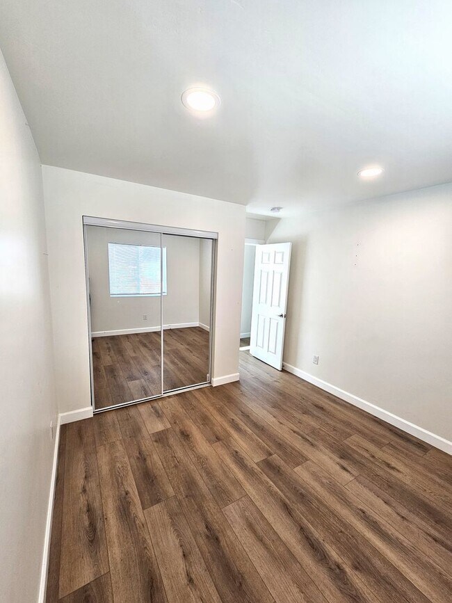 Building Photo - 3 bedroom 2 bath Newly Built ADU