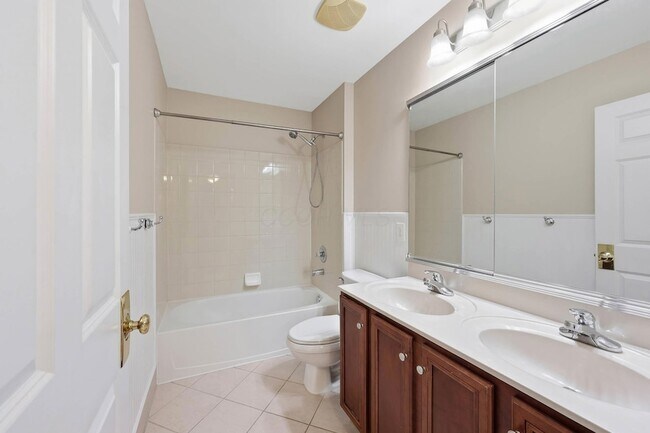 Building Photo - 4823 Vista Ridge Dr