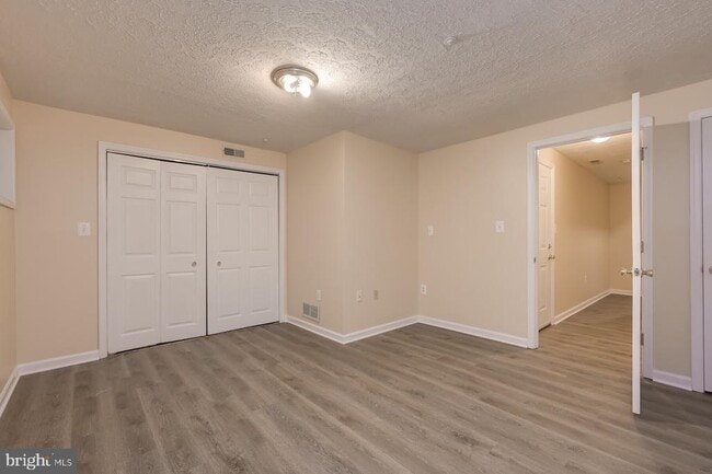 Building Photo - 9058 Constant Course
