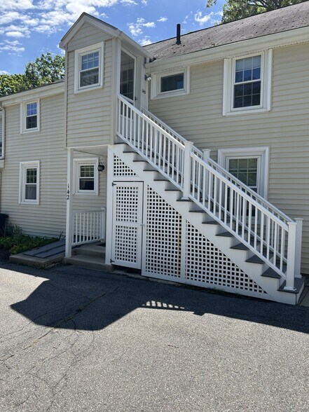 Building Photo - 142 Belknap St
