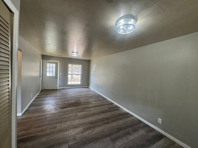 Building Photo - 1510-1510 S 2nd St