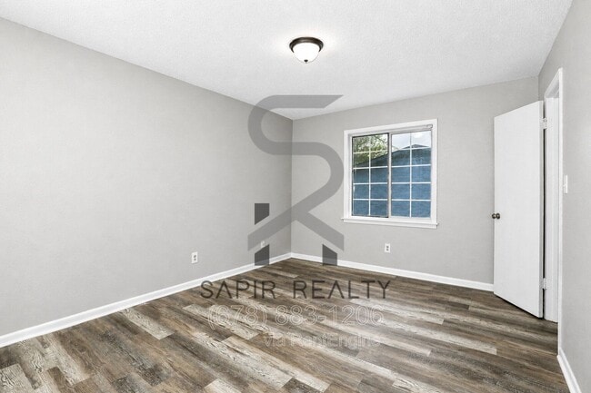 Building Photo - 2065 Alison Ct SW