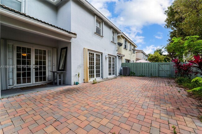 Building Photo - 200 SW 87th Path