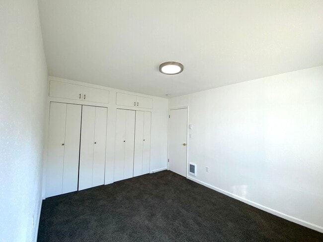 Building Photo - Dudley 3502-3504#