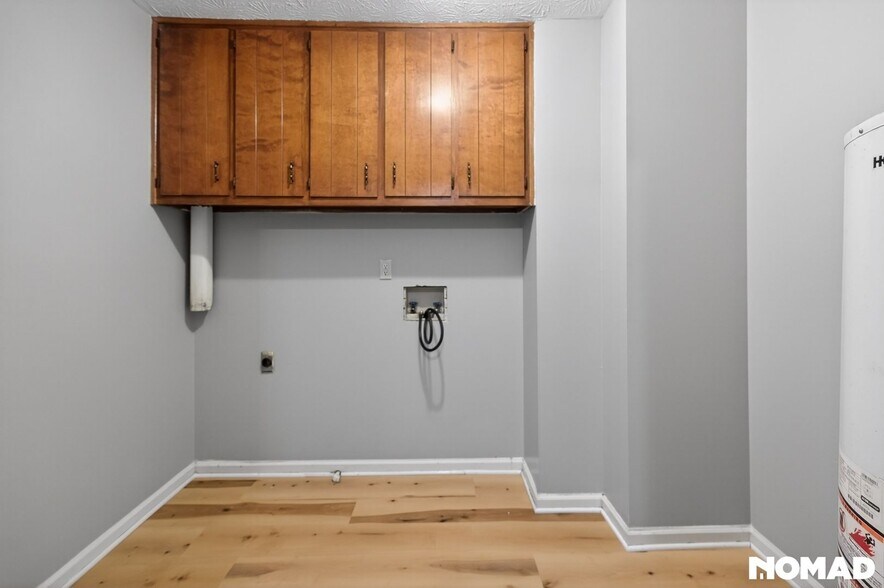 Building Photo - 2112 Fairway Ct SE