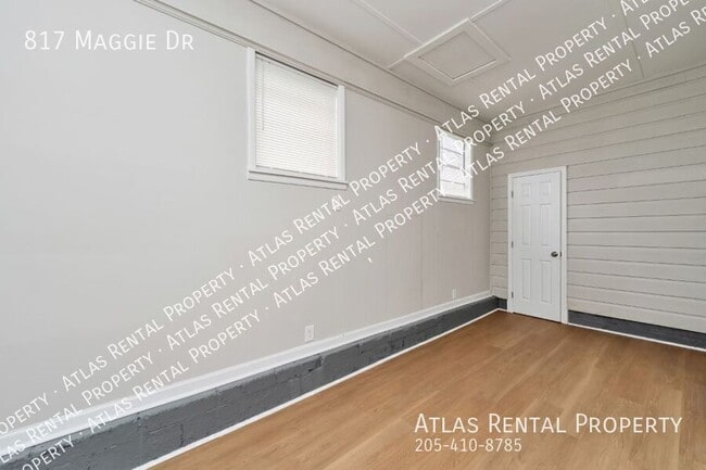 Building Photo - 817 Maggie Dr