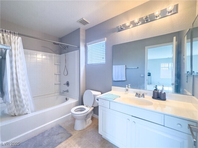 Building Photo - 3610 Pinnate Dr