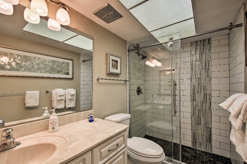 Building Photo - 19610 Gulf Blvd