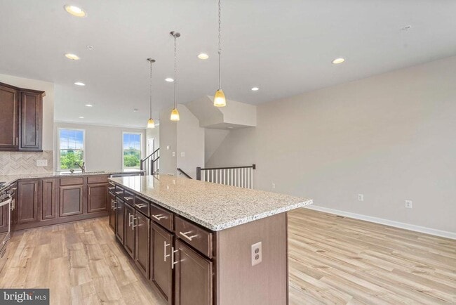 Building Photo - 5903 Garden Walk Dr