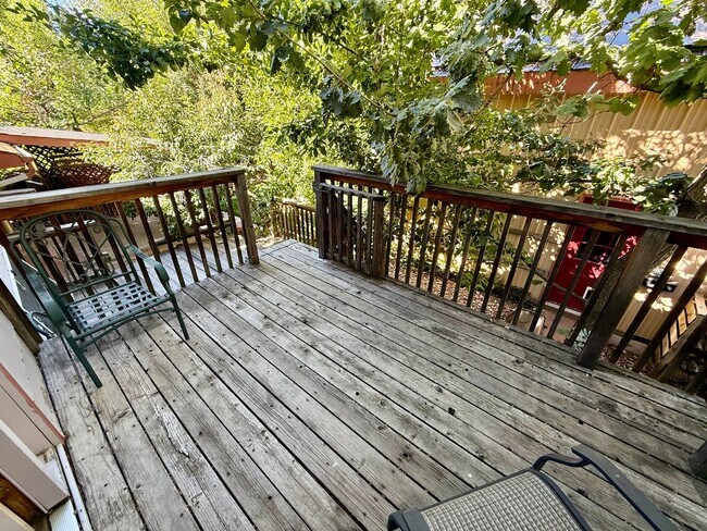 Building Photo - 2136 Springfield Ct