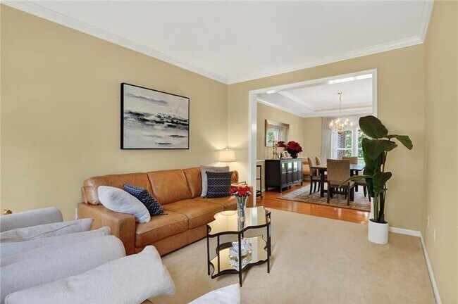 Building Photo - 1403 N Shevlin Ct