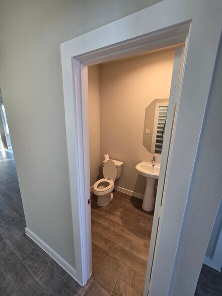 Building Photo - 2626 Finley