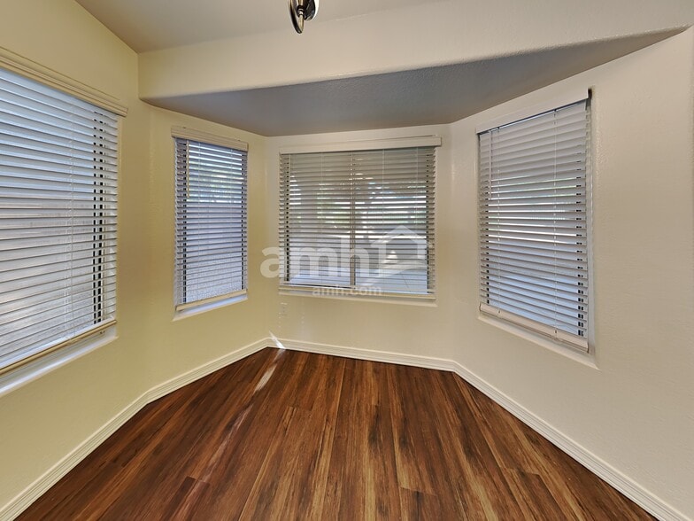 Building Photo - 2508 N 134th Ave