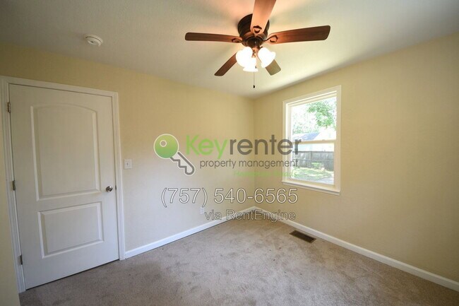 Building Photo - 3742 Atterbury St