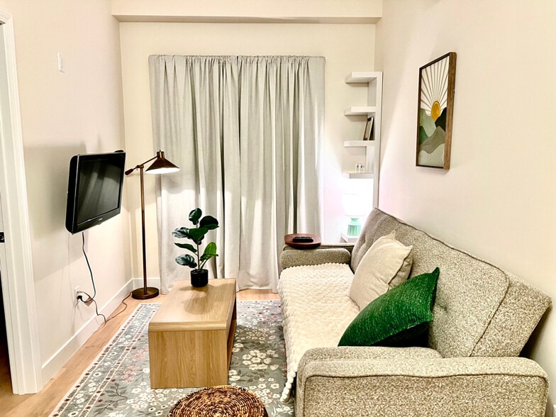 Building Photo - 3236 Cattaraugus Ave