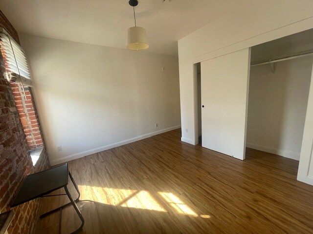 Building Photo - 920 Montgomery St