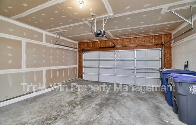 Building Photo - 152 Waterside Crossing Dr