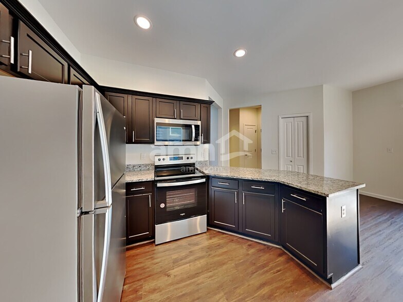 Building Photo - 5935 Colorado Ave SE