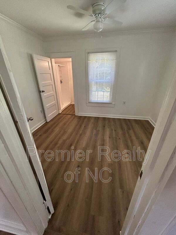 Building Photo - 1183 Rainbow Rd