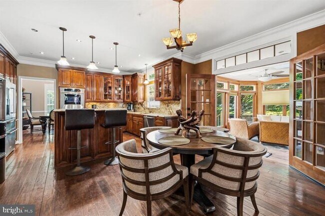 Building Photo - 12104 Guinevere Pl