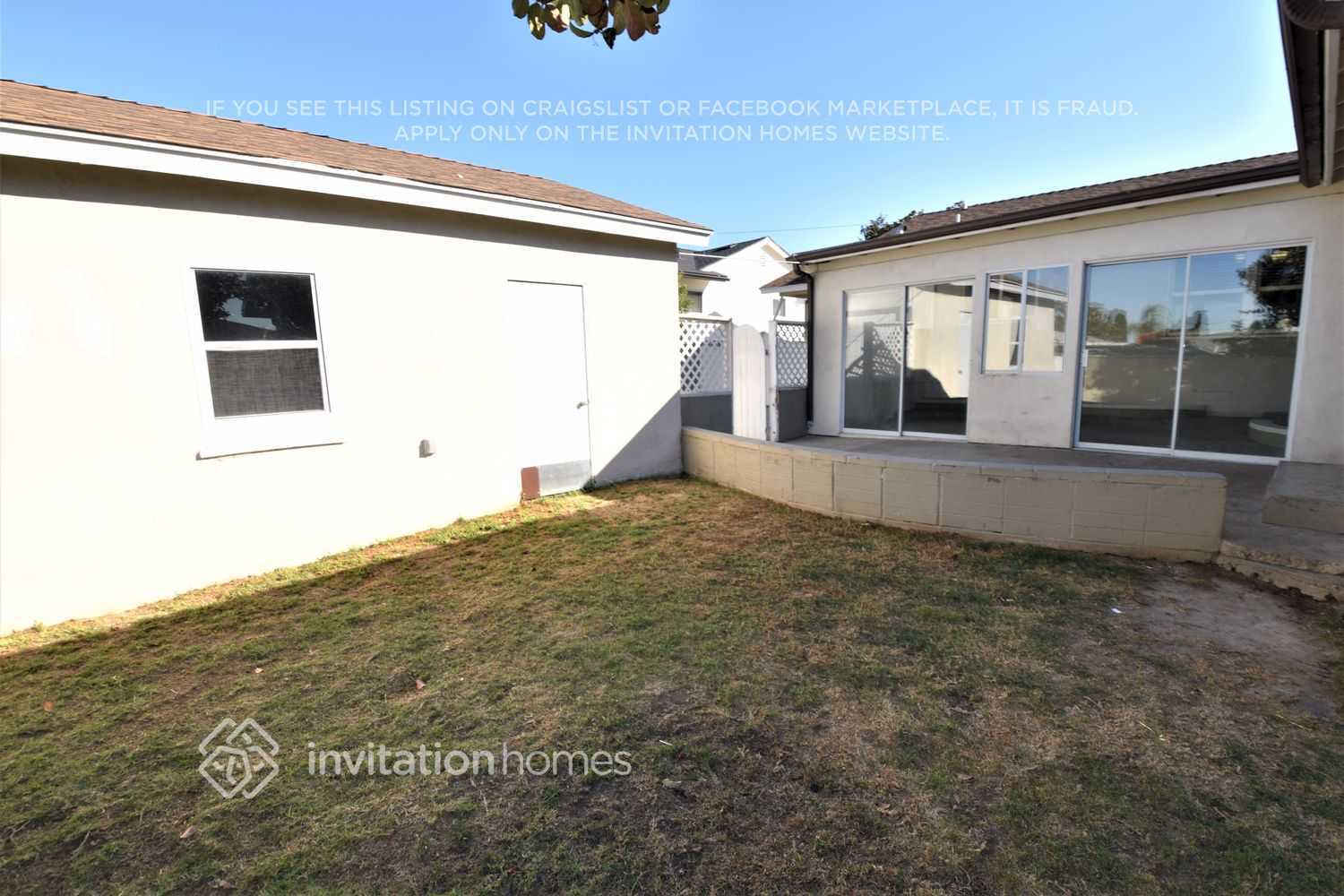 Building Photo - 10609 S 7th Ave