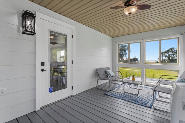 Building Photo - 139 Brady Dr