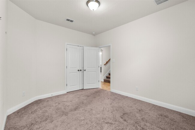 Building Photo - 3622 Pasteur Ln