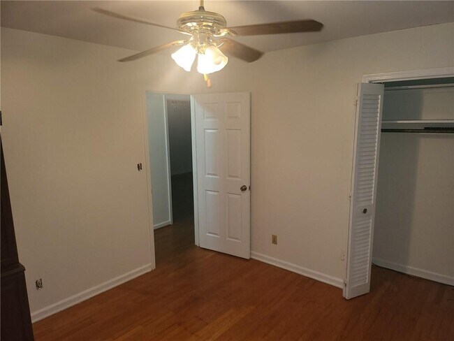 Building Photo - 2936 Elkhorn Ct