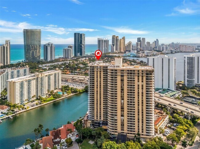 Building Photo - 19355 Turnberry Way