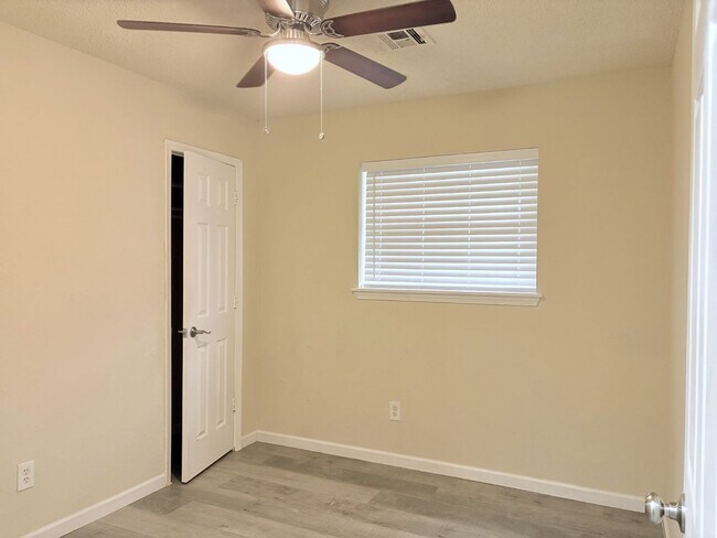 Building Photo - Newly remodeled four bedroom home in Noble