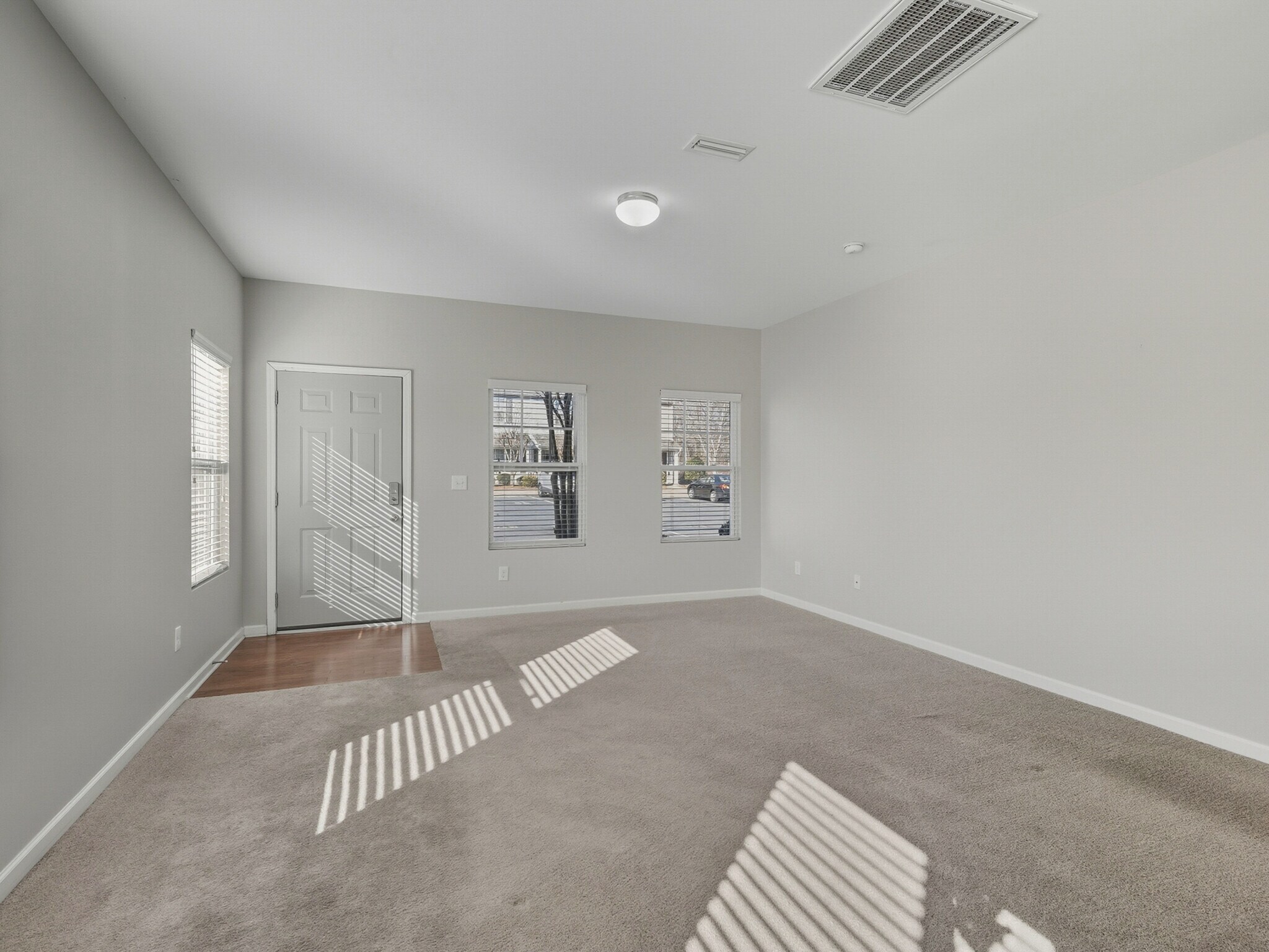 Building Photo - 608 Cahill Ln